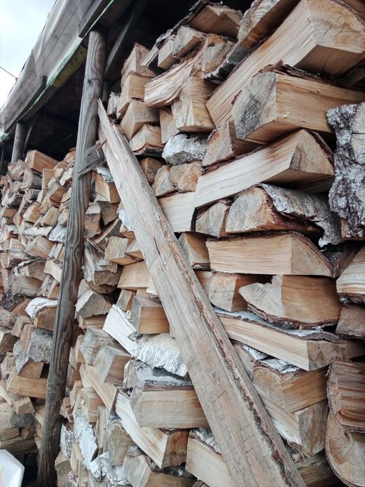 Drewno na ognisko, drewno w workach