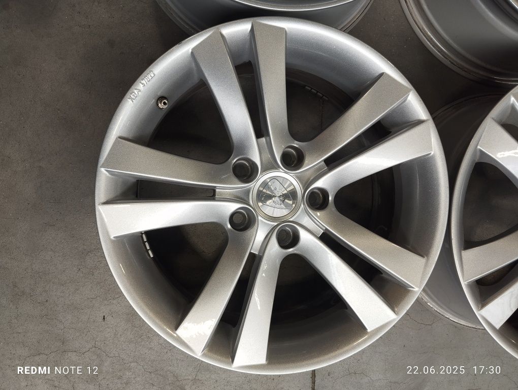 Alu felgi 5x120 BMW e90 e91 e92 F10 f11 opel Insignia 17 cali