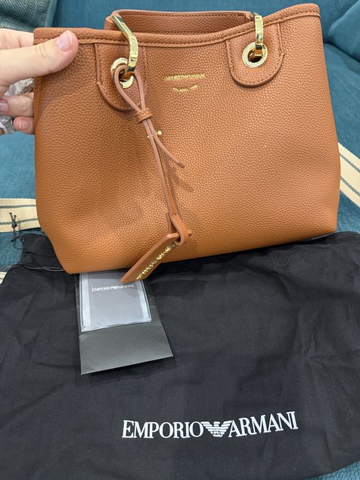 Середня сумочка рудого кольору від Emporio Armani оригінал