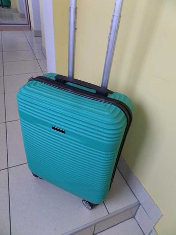 Ochnik пластикова валіза