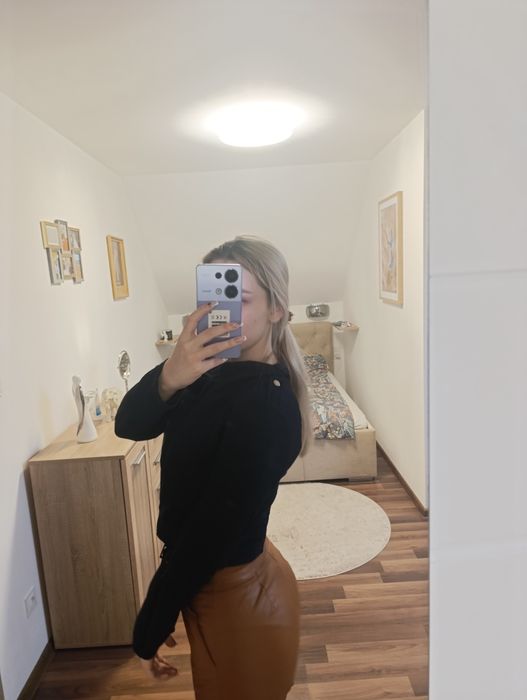 Kurtka ramoneska wiosenna welurowa x paskiem elegancja XS s kobieca