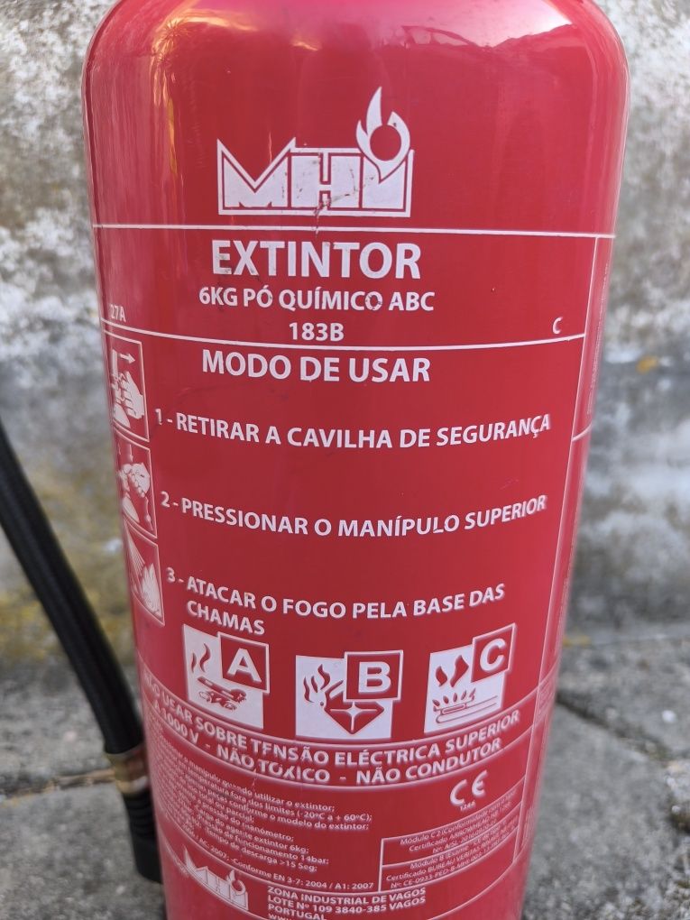 Extintor 6kg pó quimico ABC