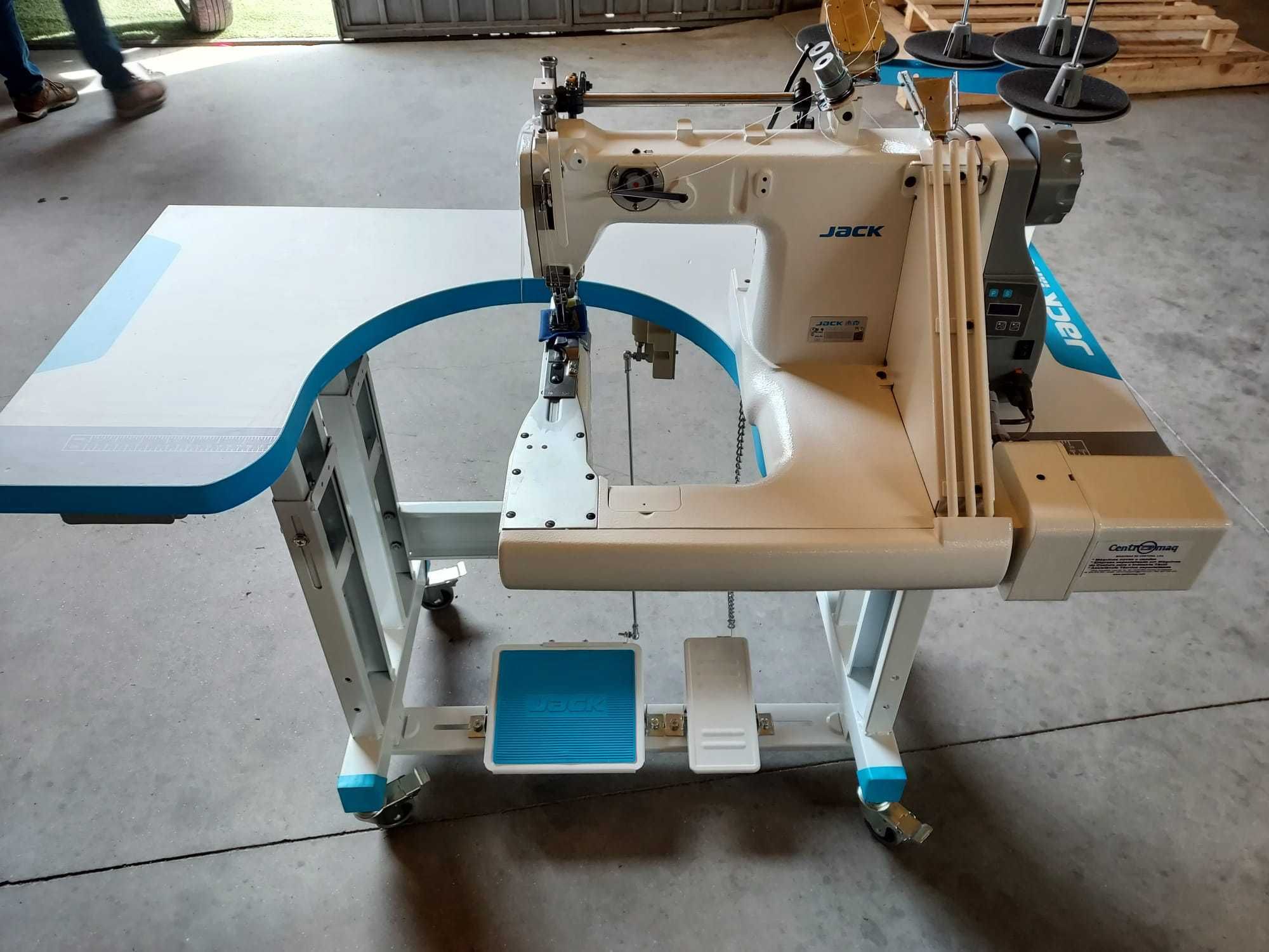Máquinas de costura novas/usadas