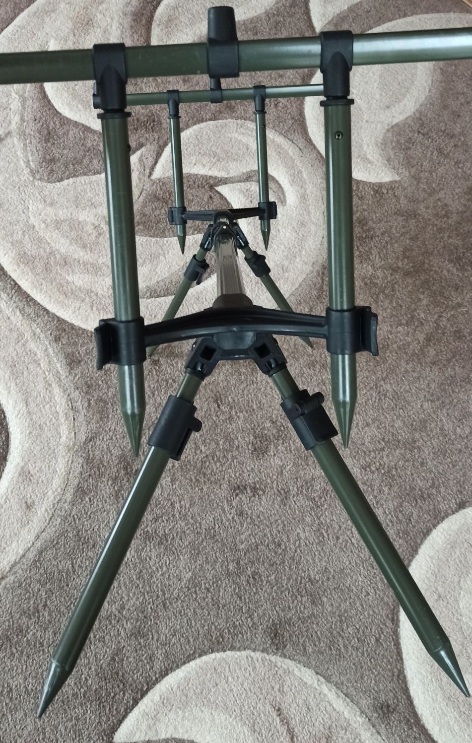 Род-под Carp Pro Rod Pod на 3 удилища  с чехлом