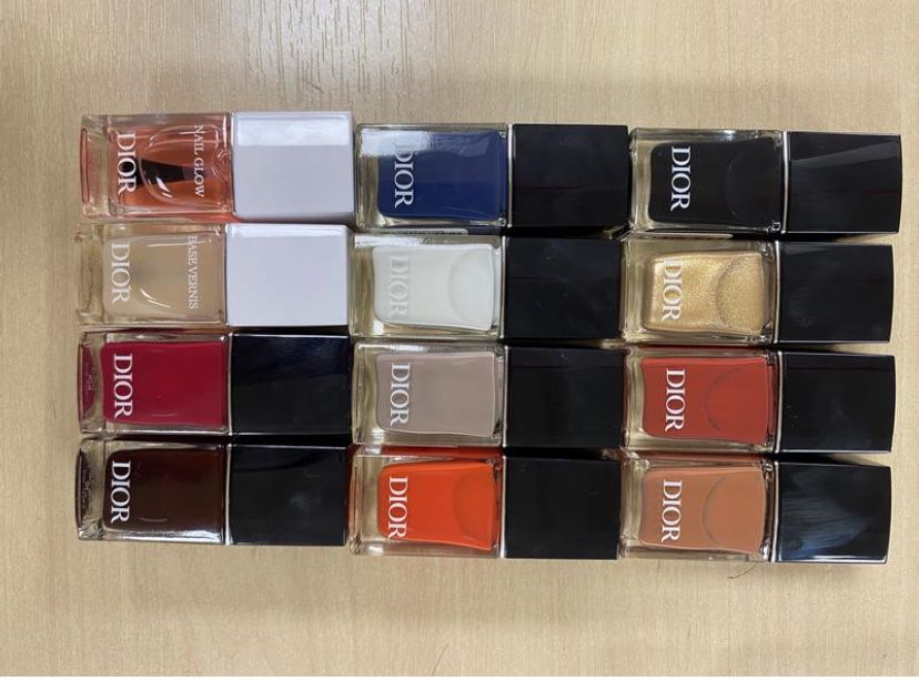 Лак для ногтей Dior