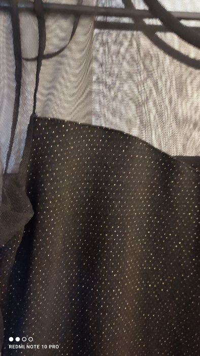 Śliczna mała czarna rozmiar 38-42