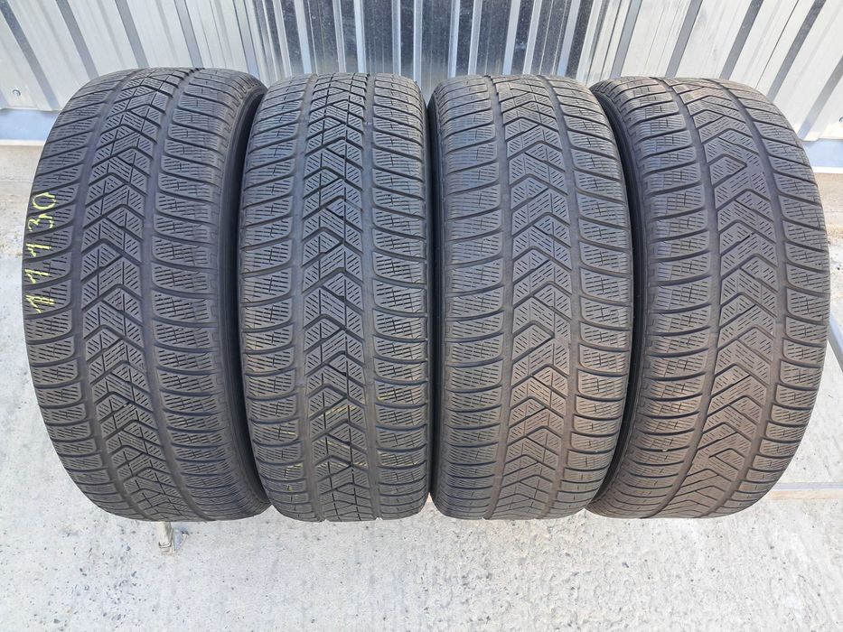 Резина зима 80% протектор Pirelli 255/55 R20 Scorpion Winter