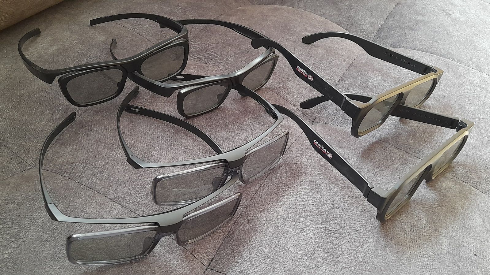 Okulary 3D dla sześciu osób