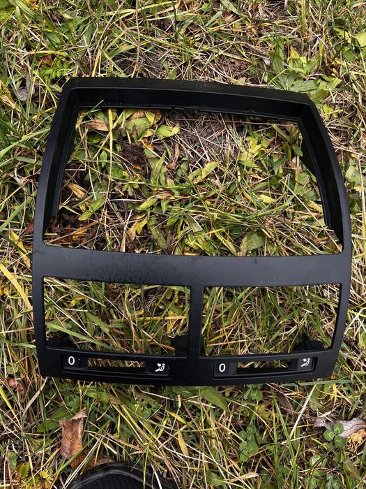 Магнітола  Volkswagen Touareg