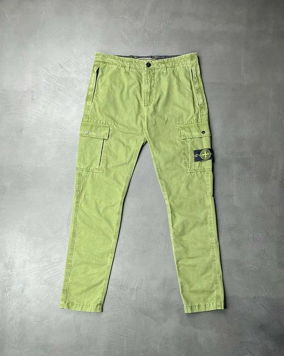 Штани STONE ISLAND 303WA Brushed Cotton Cargo Pants Cold Dyed Olive