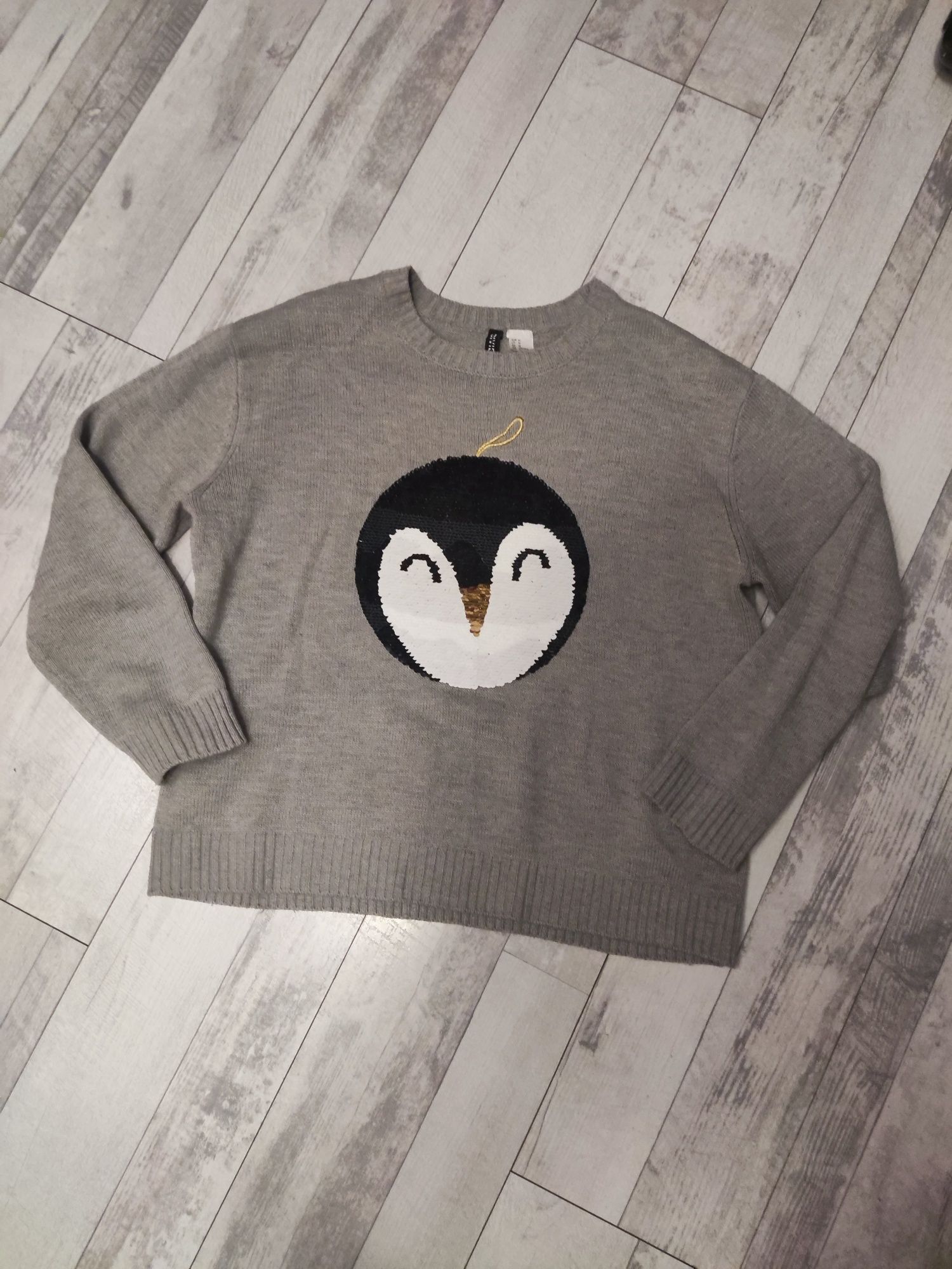 Sweter świąteczny pingwin bąbka cekiny