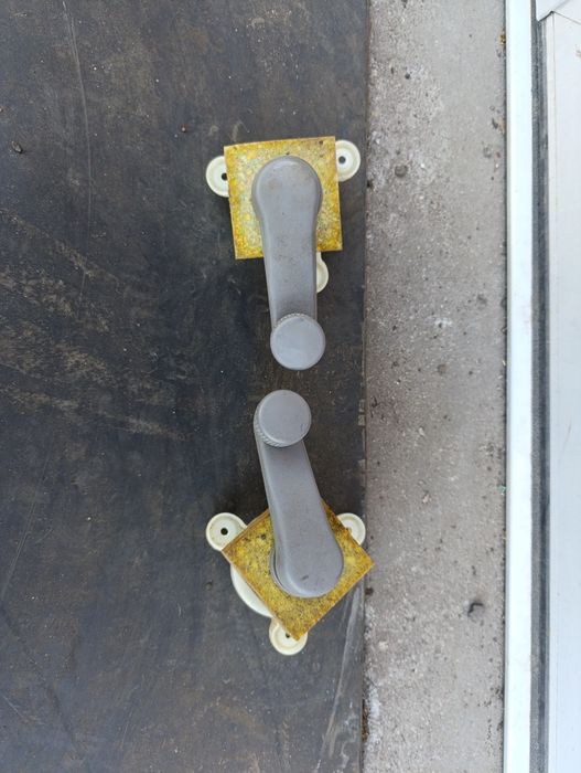 Korbka mechanizm szyby lewy prawy  VW t5 t5 lift