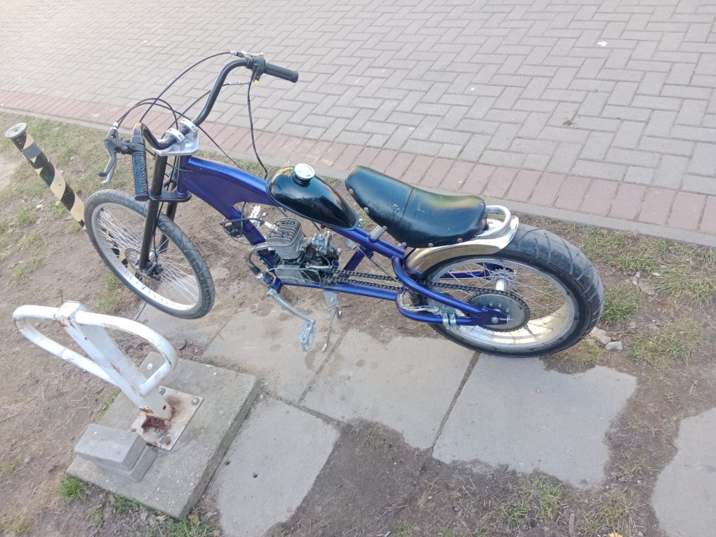 Rower chopper z silnikiem