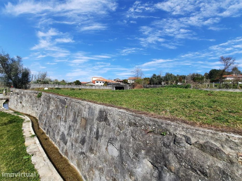 Terreno para Construção em Serafão, Fafe