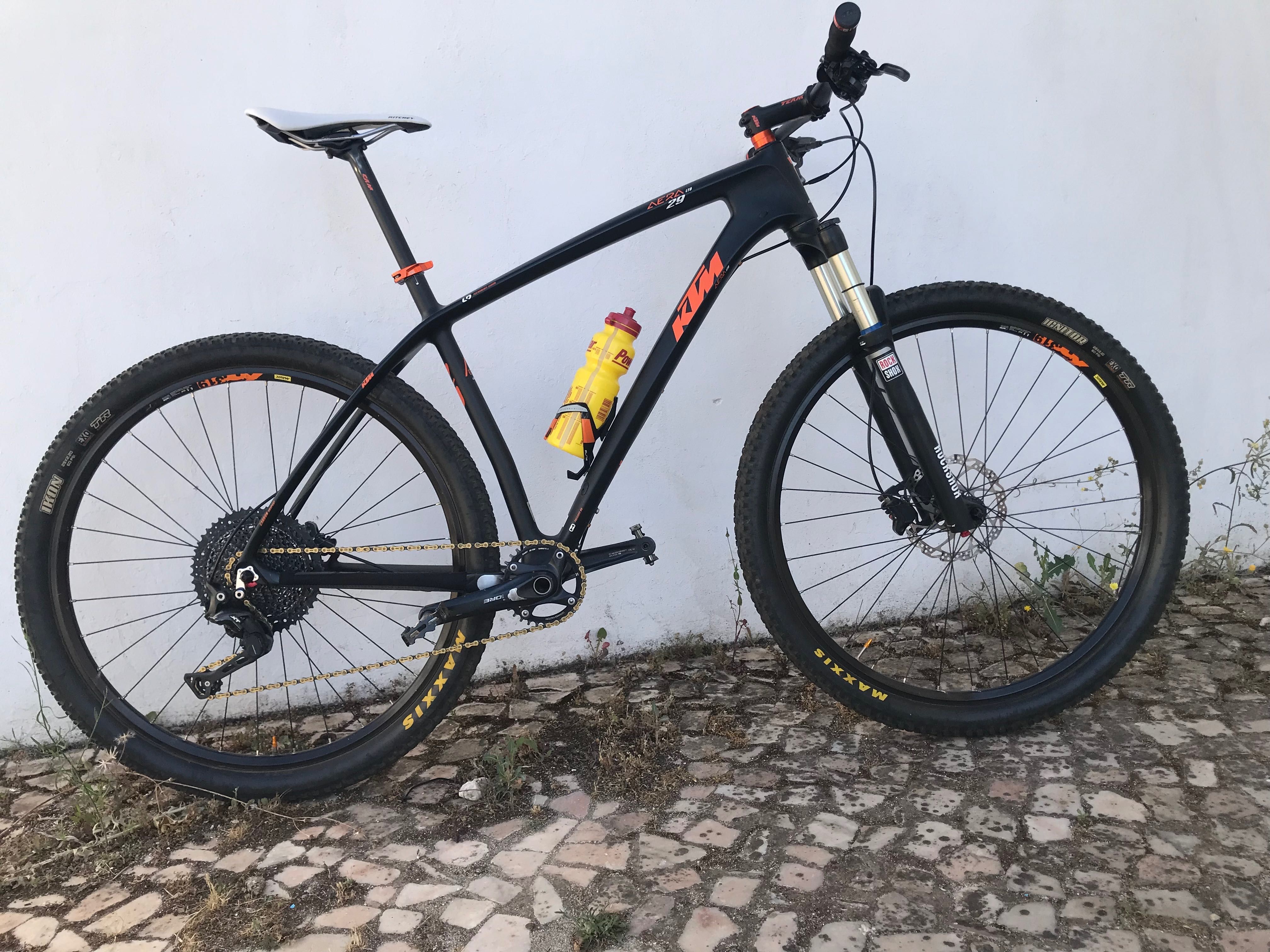 Bicicleta KTM Aera 11v