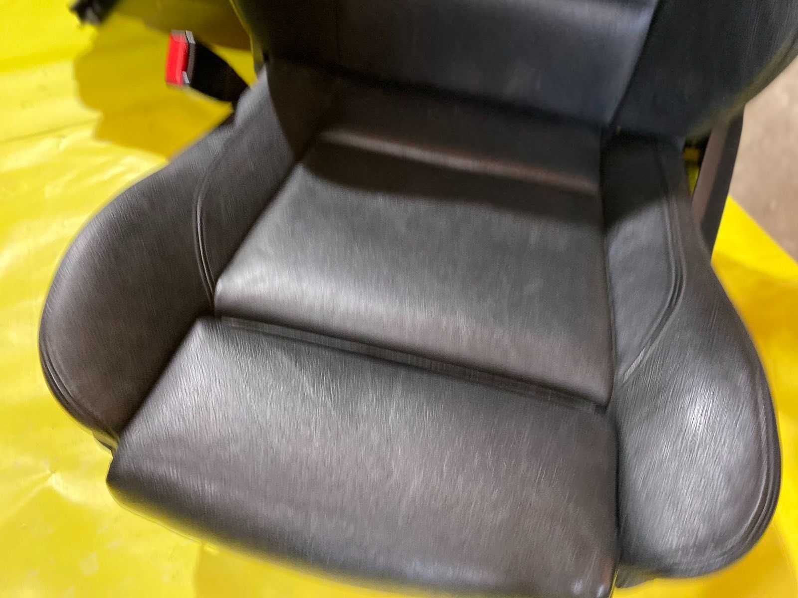 Передние сиденья BMW X5 E70 Салон БМВ Х5 Е70 Передні сидіння Диван