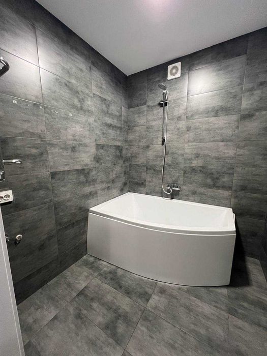 видова 2-кім квартира з ремонтом