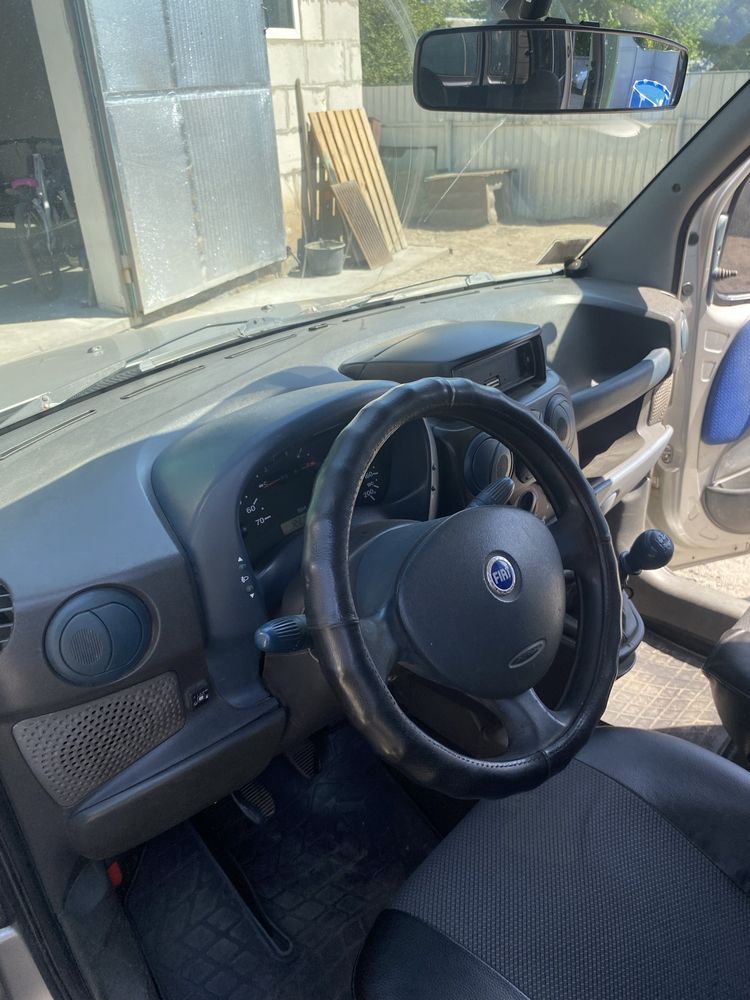 Продам fiat doblo