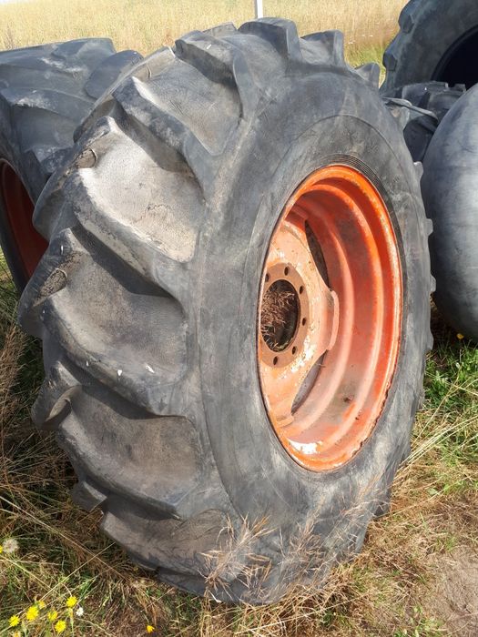 Zamiennik opon kół 23.1 R - 26 (18.4-30) 18.4/15-30 koła opony kombajn