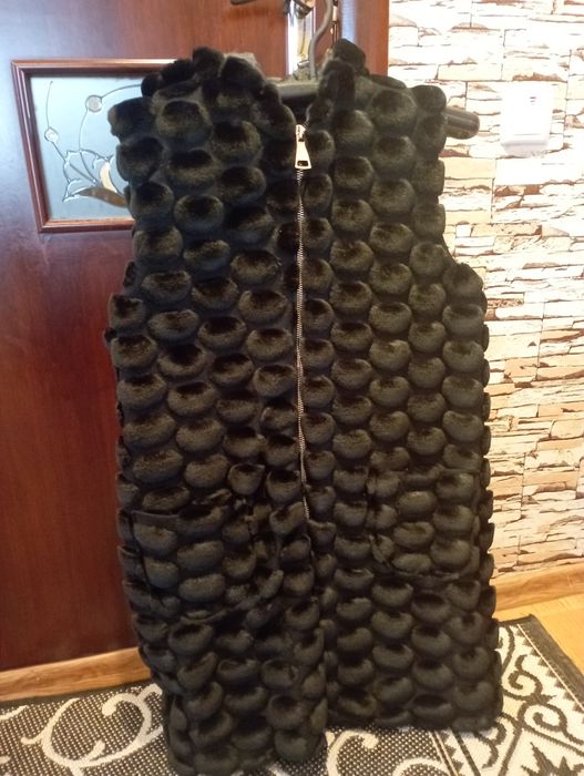 Шубка. Куртка жіноча весна- осінь. Жилетка - хутро.