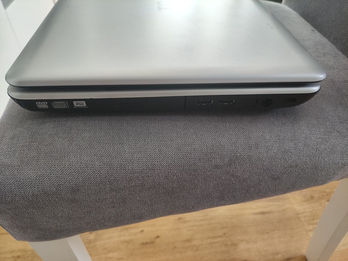 Laptop Toshiba satellite l500-1c7 na części