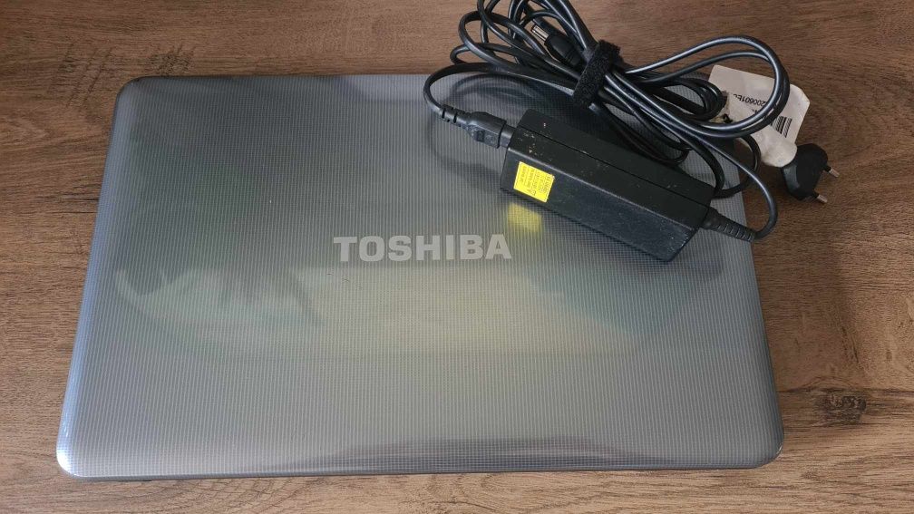 Laptop Toshiba Satellite C855-12N