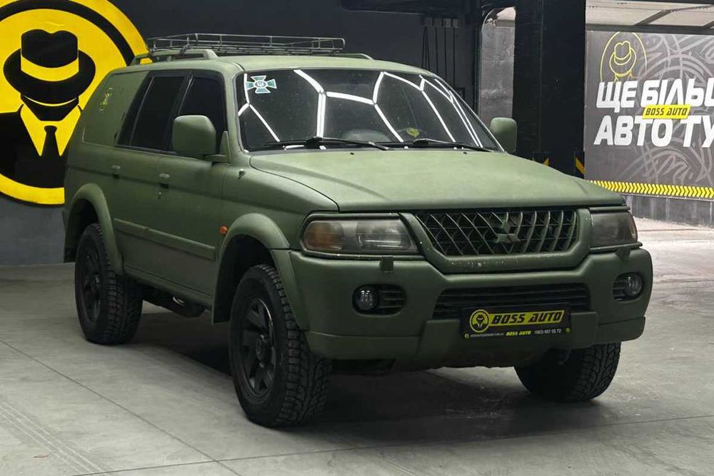 Mitsubishi Pajero 2003