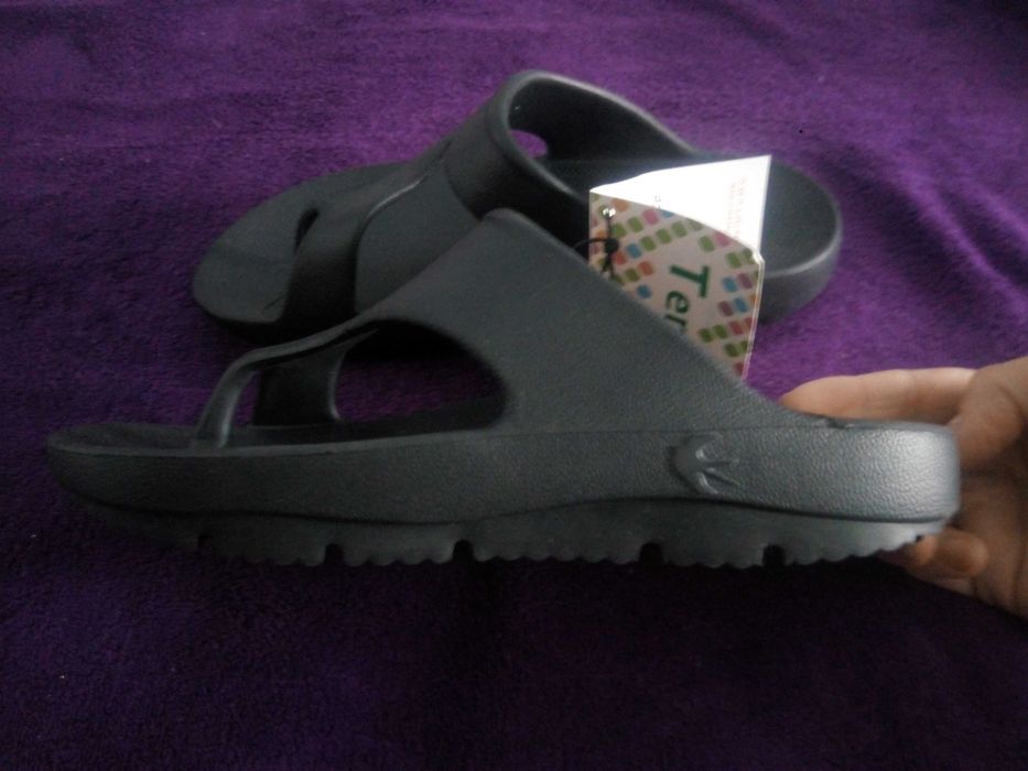 Босоніжки,Сандалии,Шльопки Crocs.р.37-38/устілка 25см.