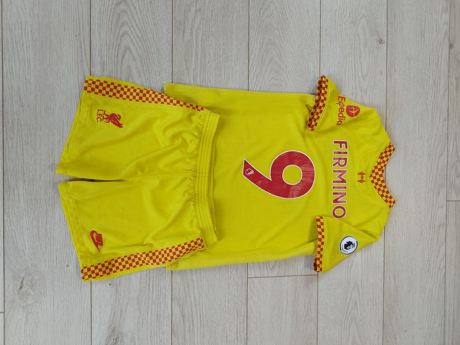 Ливерпуль детская футбольная форма