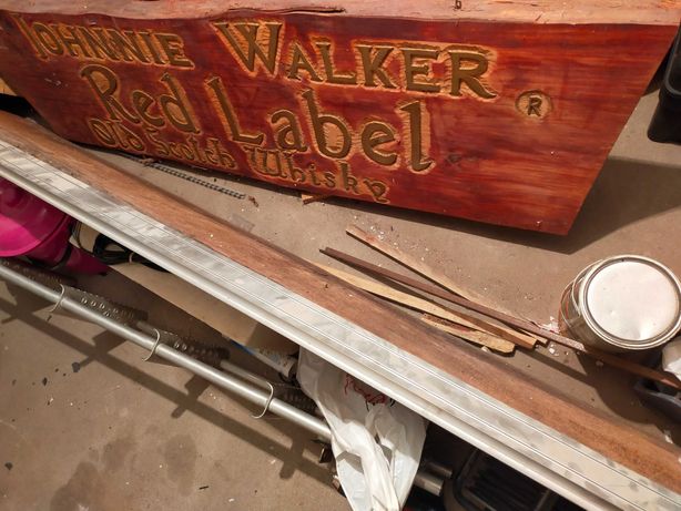 Tablica drewniana szyld Johnnie Walker Red label  do baru klubu