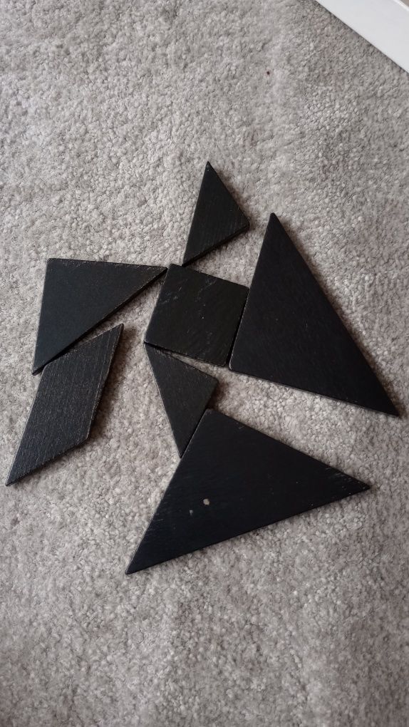 Układanka logiczna tangram gra z drewna drewniana czarna puzzle