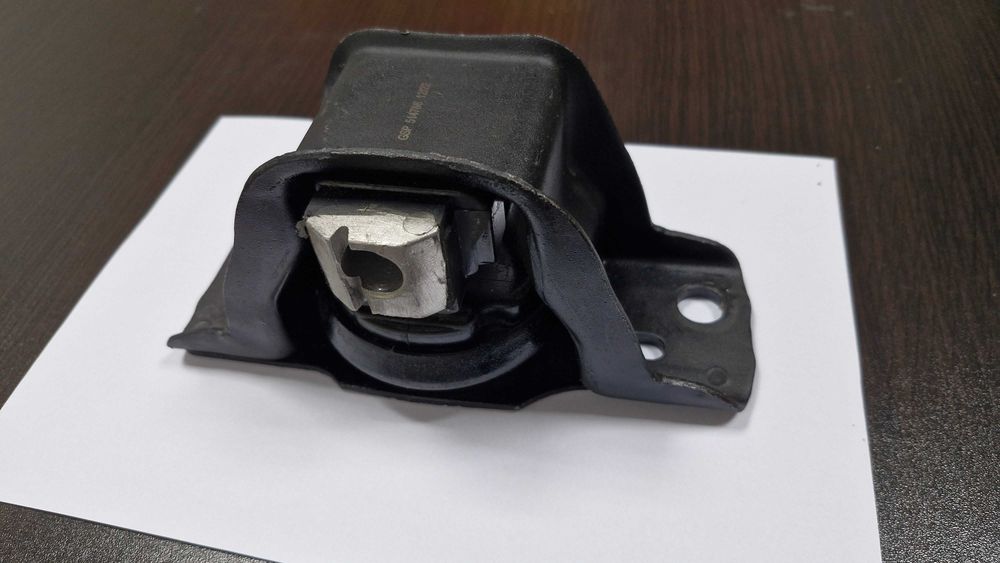 Подушка (опора) двигателя передняя 514766 GSP Nissan Note