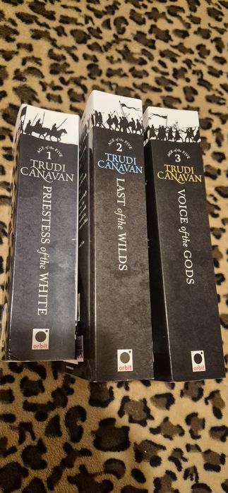 Trudi Canavan - Age of the five trilogy
