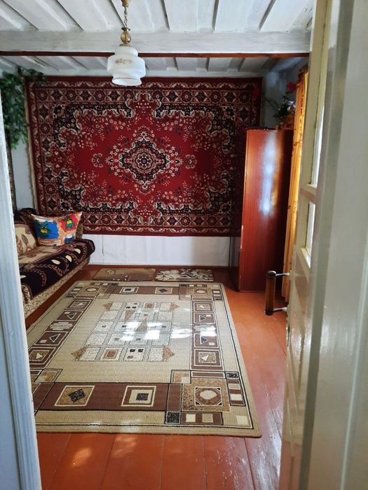 Продаж будинку. Романів.