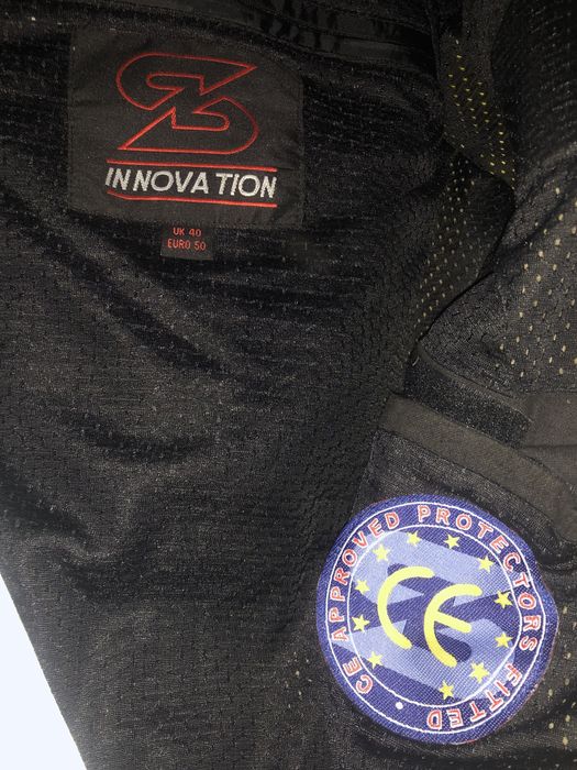 Мотокостюм