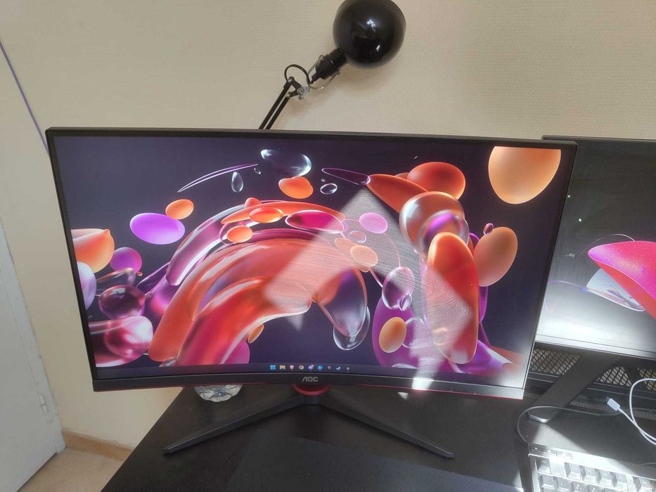 Vendo o meu PC fixo com ecrã