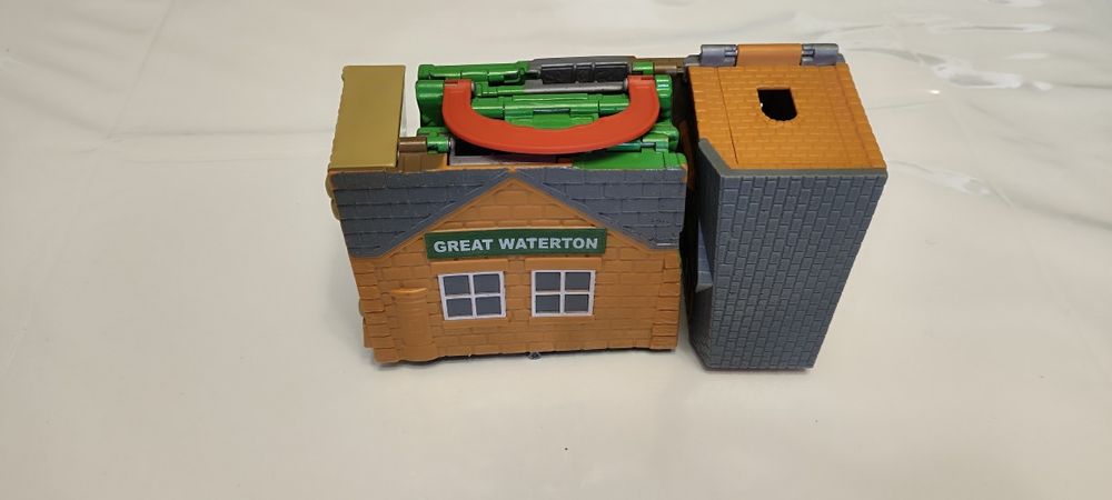 Tomek i przyjaciele Zestaw 6 walizek Take'n'Play