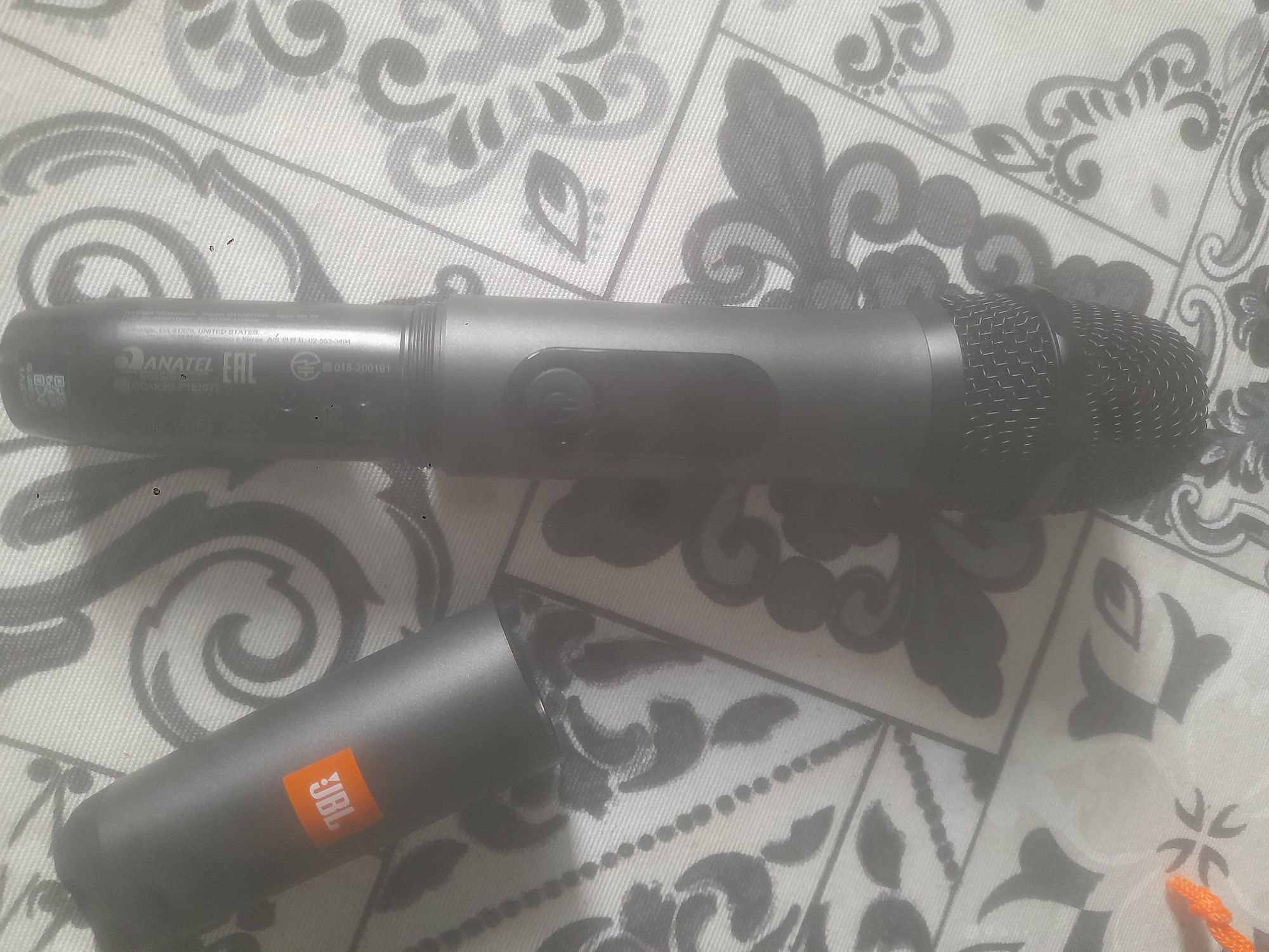 Микрофон Jbl новый, нерабочий