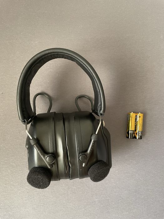 Słuchawki aktywne Peltor Tactical XP plus nakładki nauszne
