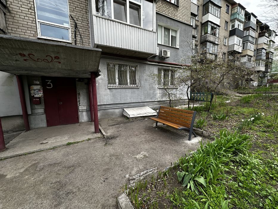 Продам 3-кімн квартиру Робоча Метростроителей