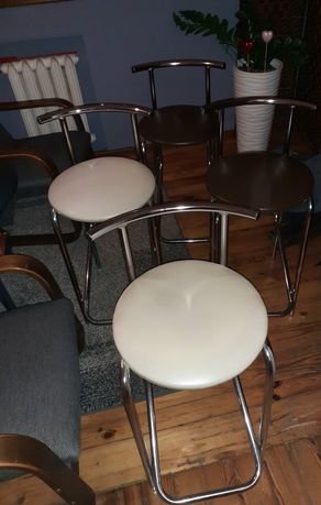 4 krzesła wysokie