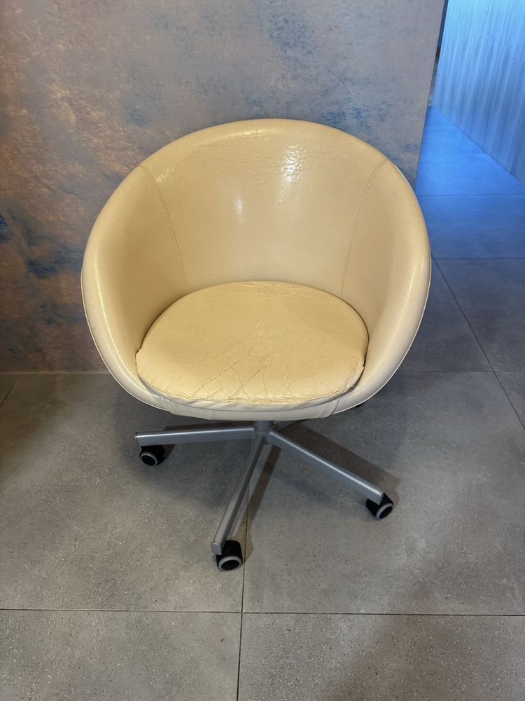 Fotel biurowy na kółkach Ikea