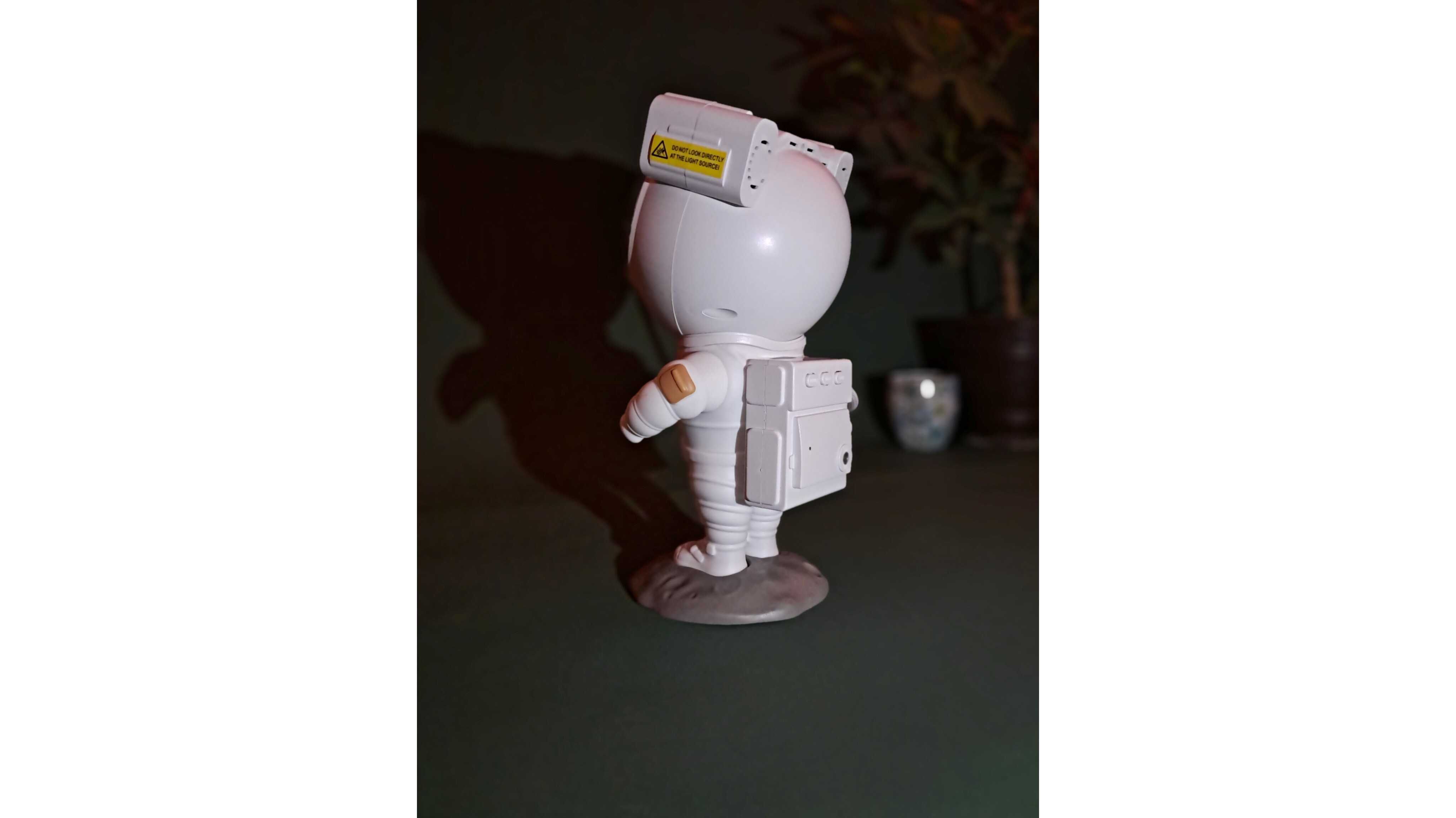 Projektor Gwiazd Astronauta do Snu i Relaksu - Efekt Kosmosu!