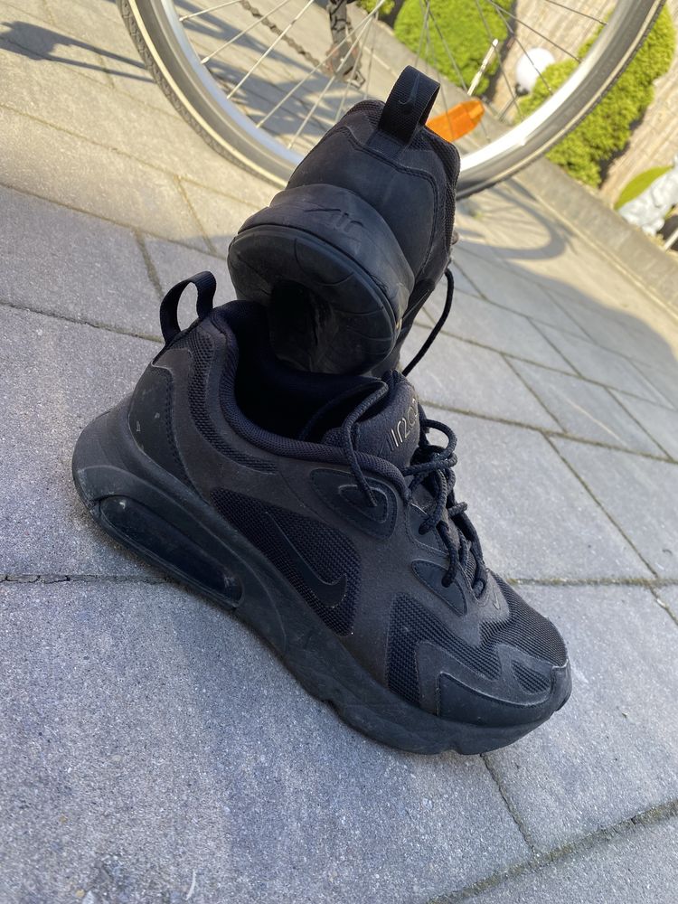 Sprzedam buty NIKE damskie