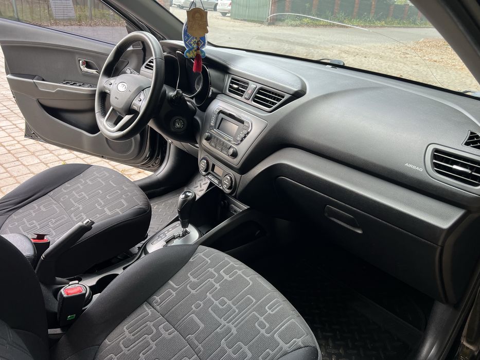 Оренда авто  kia rio 2012