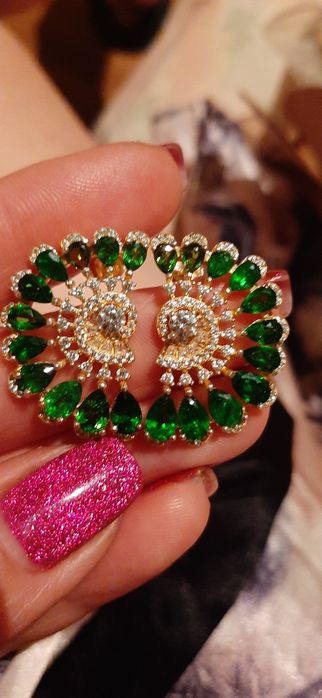 Шикарные серьги с хромдиапсидами курупные