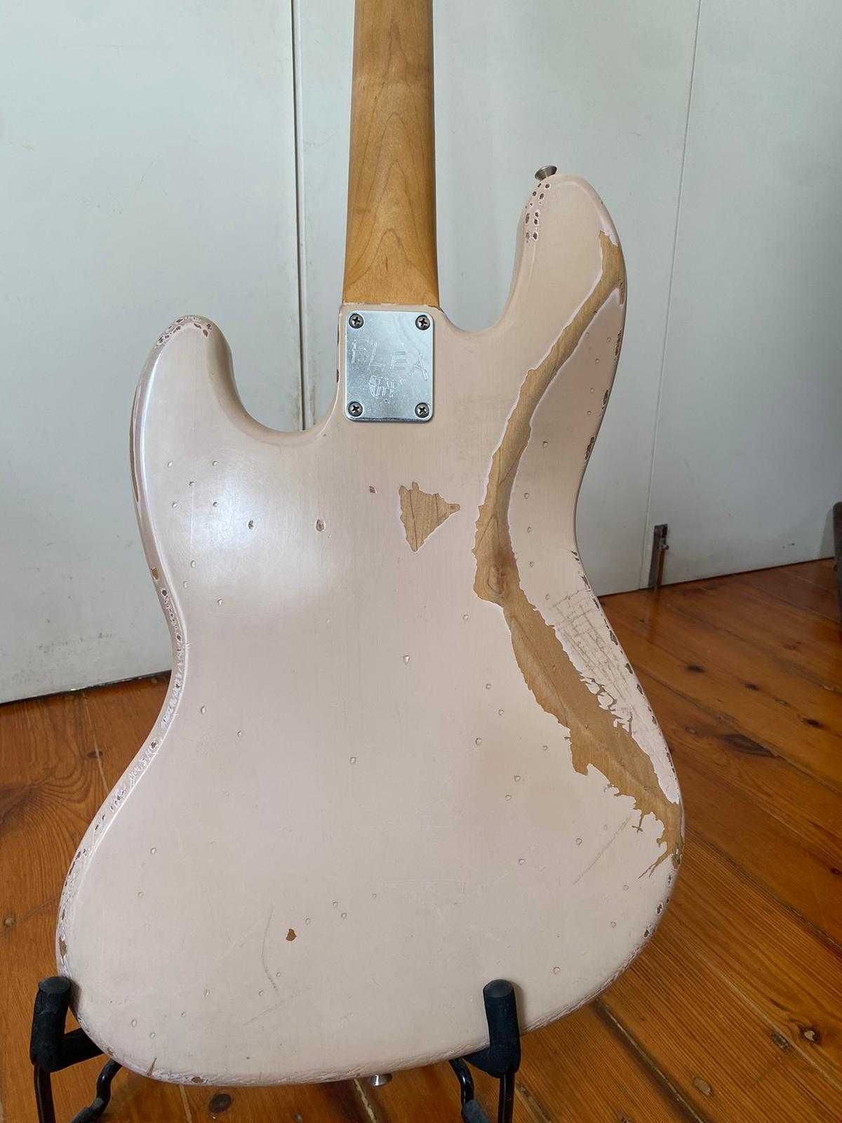 Fender Flea Jazz Bass