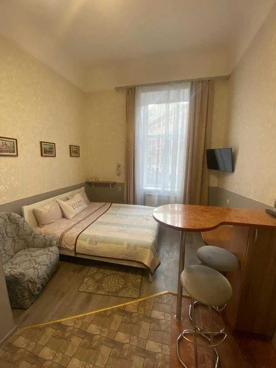 Оренда 1 кімнатної квартири в центрі на проспекті Шевченка.