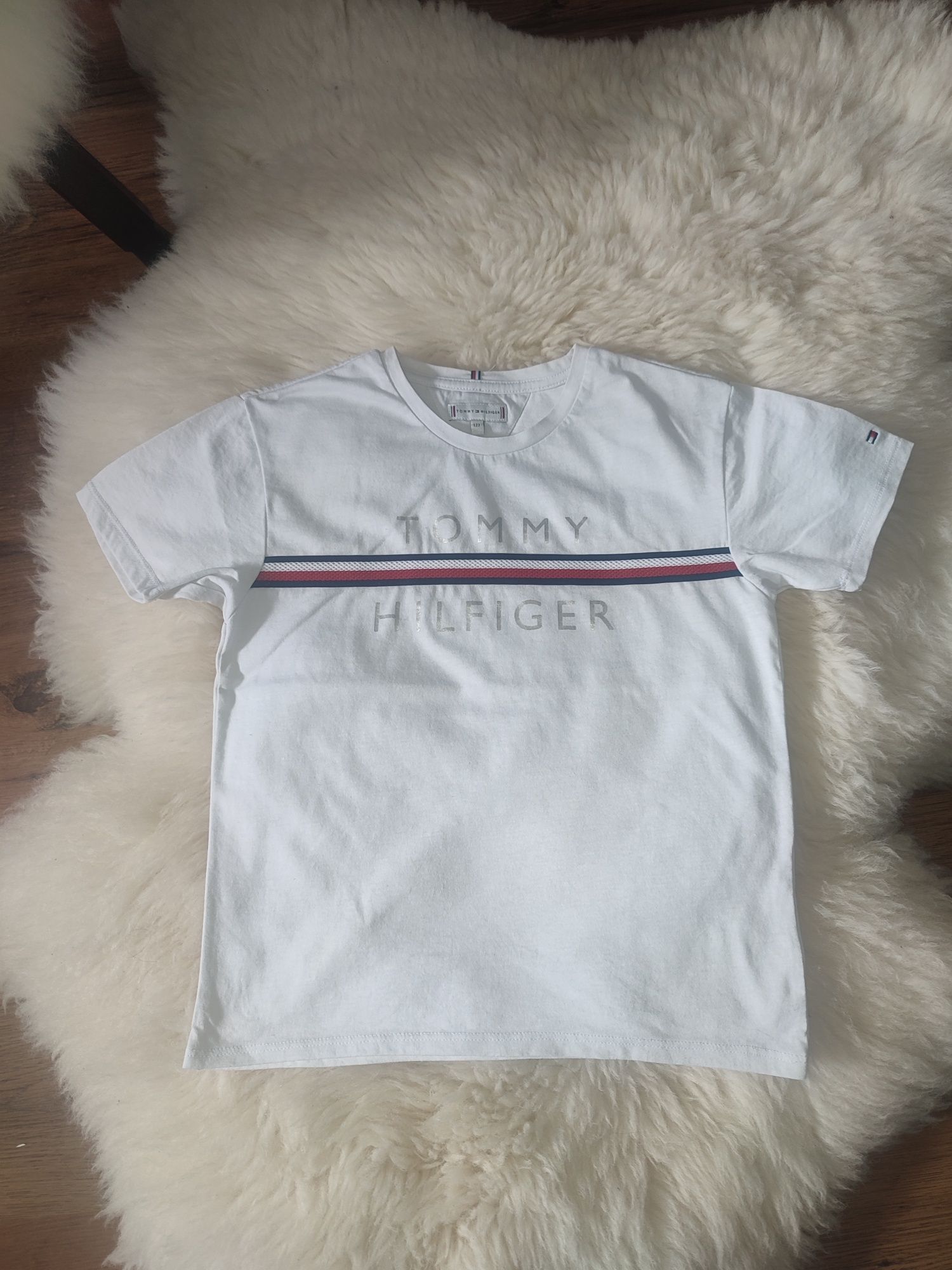 Tommy hilfiger, Napapirje T-shirt