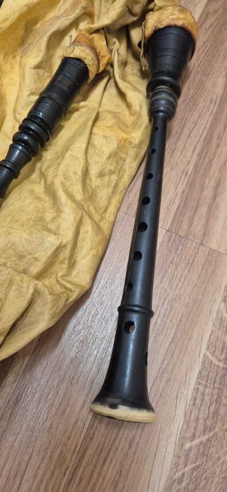 Gaita de foles Transmontana em pau preto de fabrico de Ângelo Arribas